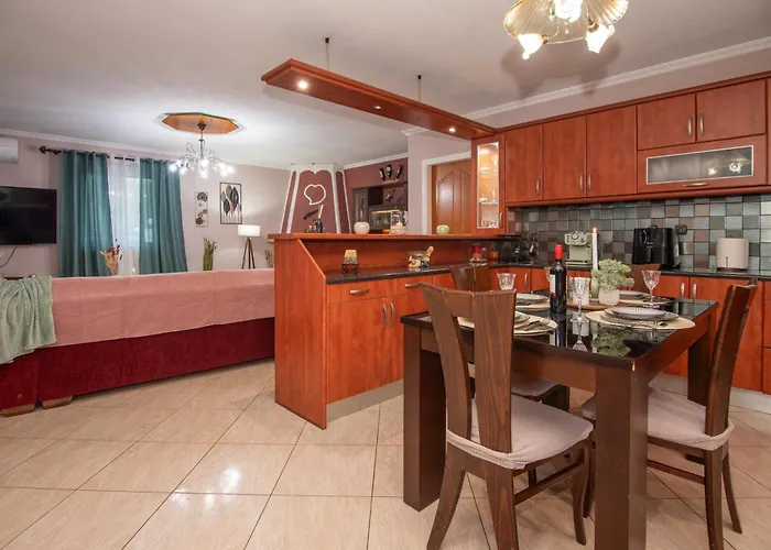 Vozaitis Family Villa